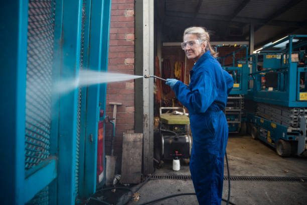 Best Factory Floor Cleaning  in Shorewood, WI